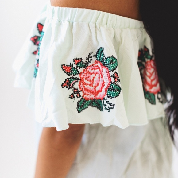 Embroidered Off Shoulder Top - Picture 2 of 2